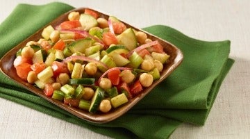 Chickpea Salad with Tomatoes and Cucumber